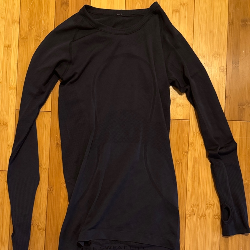 Lululemon long sleeve swiftly, tech navy size 6